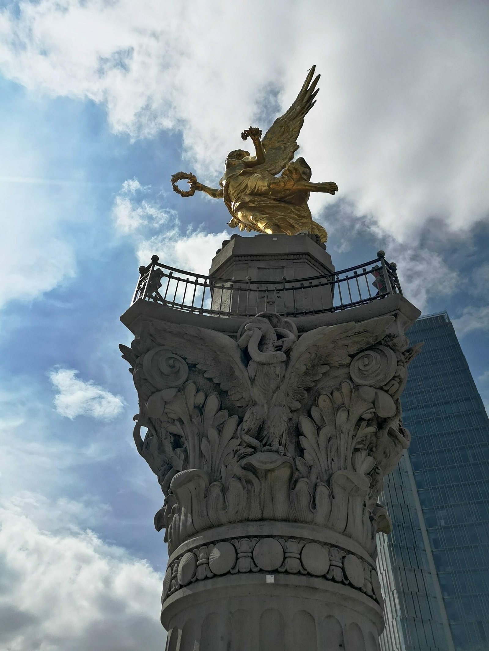 Imagen representativa de Restauración y Construcción