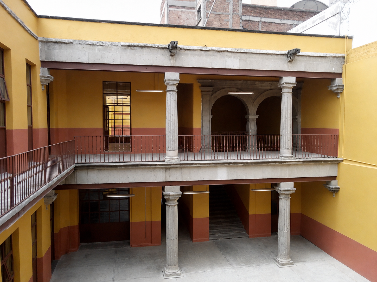 Portada de Mantenimiento y rehabilitación de la Escuela Miguel Serrano